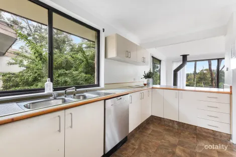 Property photo of 16 Beechworth Place Mount Colah NSW 2079