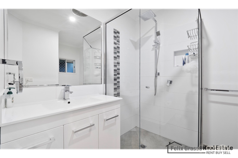 Property photo of 7 Forum Close Mooroobool QLD 4870