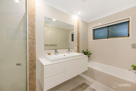 Property photo of 4 River Crescent Broadbeach Waters QLD 4218