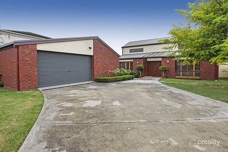 6 The Vineyard, Waurn Ponds, VIC 3216