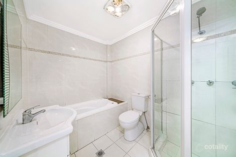 Property photo of 2/5 Queens Road Westmead NSW 2145