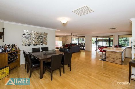 Property photo of 19 Pinewood Walk Canning Vale WA 6155