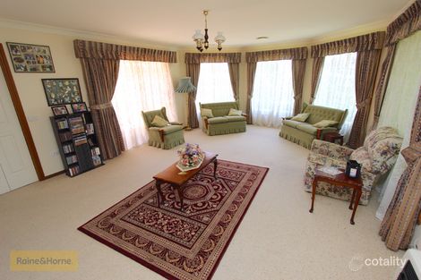 Property photo of 4 Kurumben Place West Bathurst NSW 2795