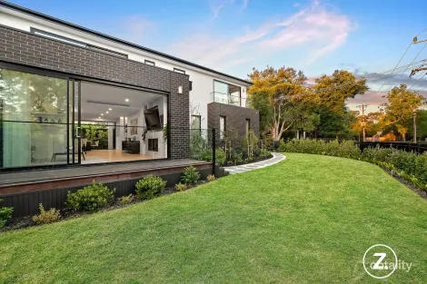 Property photo of 14 Richards Avenue Glen Iris VIC 3146