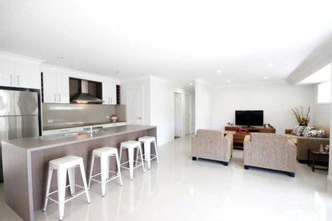 Property photo of 18 Laguna Court Black Head NSW 2430