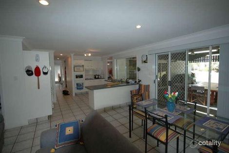 Property photo of 2 Honeysuckle Place Forest Lake QLD 4078