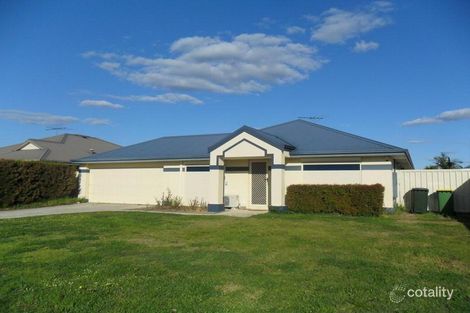 117 Seville Dr, Seville Grove, WA 6112