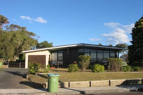 572 The Entrance Rd, Bateau Bay, NSW 2261