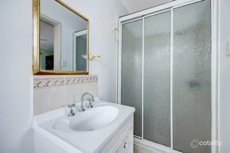 Property photo of 28 Gower Street Kelso QLD 4815