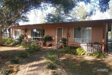 4 Elm Rd, Lake Albert, NSW 2650