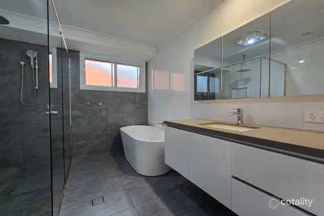 Property photo of 10 Dolomite Road Cranebrook NSW 2749