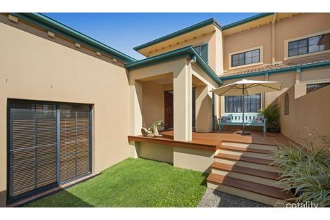 Property photo of 3223 Palladian Drive Hope Island QLD 4212