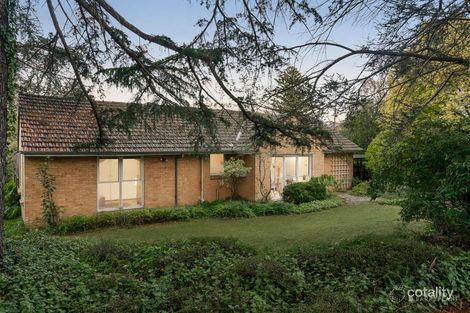 Property photo of 96 Mountain View Parade Rosanna VIC 3084