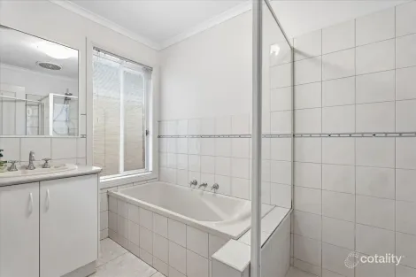 Property photo of 19 Cassia Road Melton VIC 3337