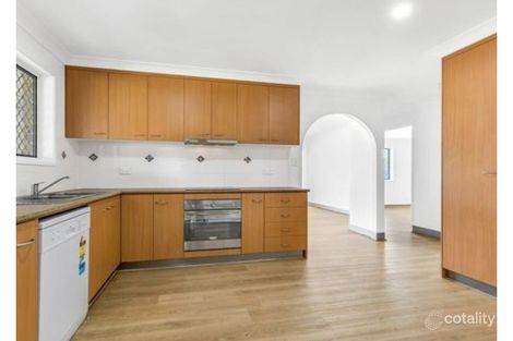 Property photo of 11 Simpson Court Rothwell QLD 4022