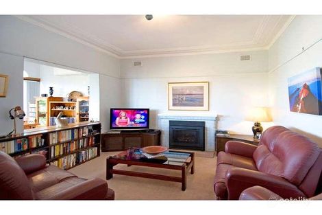 Property photo of 121 Warringah Road Narraweena NSW 2099