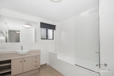 Property photo of 96/111-127 Bowen Road Rosslea QLD 4812
