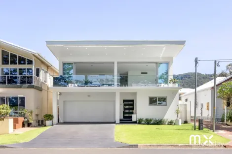 Property photo of 37 The Esplanade Thirroul NSW 2515