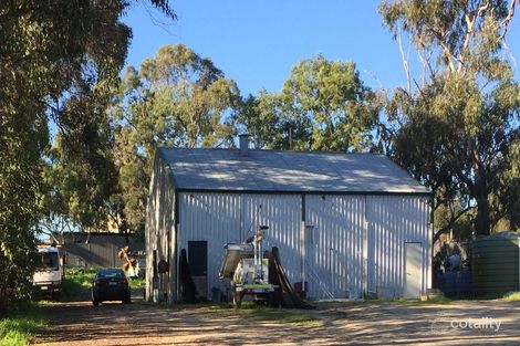 Property photo of 16 Mandogalup Road Mandogalup WA 6167