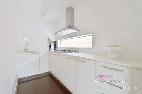 Property photo of 18 Beryl Crescent Greenvale VIC 3059