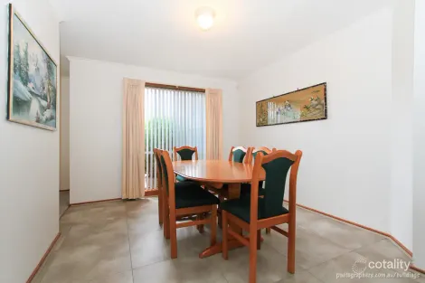 Property photo of 40 Rowntree Crescent Isaacs ACT 2607