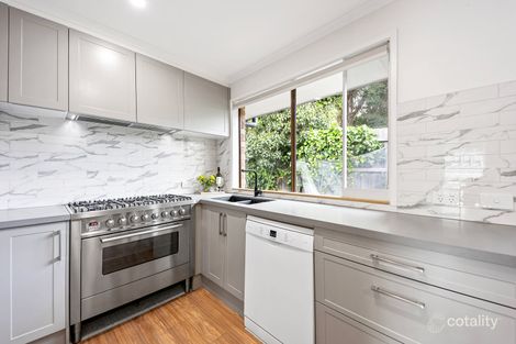 Property photo of 2/26 Burton Crescent Ivanhoe East VIC 3079