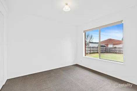 Property photo of 8 Macquarie Drive Wyndham Vale VIC 3024