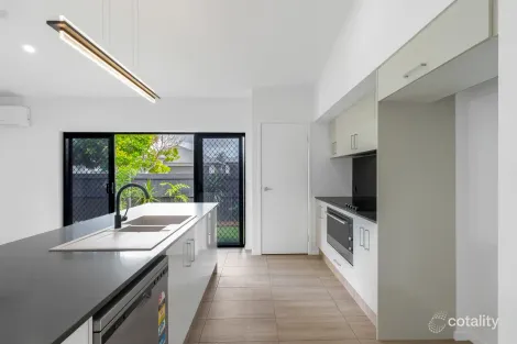 Property photo of 26 Charleston Way Smithfield QLD 4878