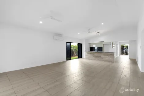 Property photo of 26 Charleston Way Smithfield QLD 4878