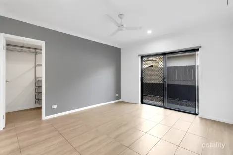 Property photo of 26 Charleston Way Smithfield QLD 4878