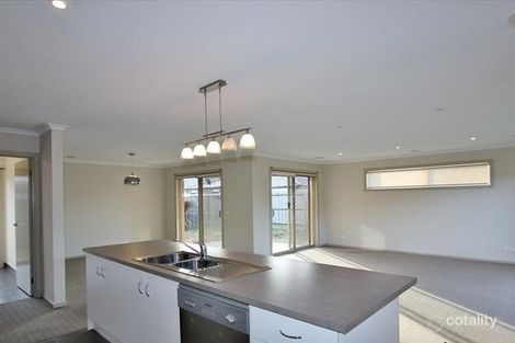 Property photo of 20 Billabong Crescent Tarneit VIC 3029