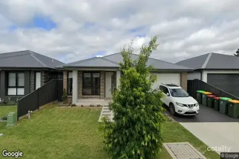15a Cabrera St, Thirlmere, NSW 2572