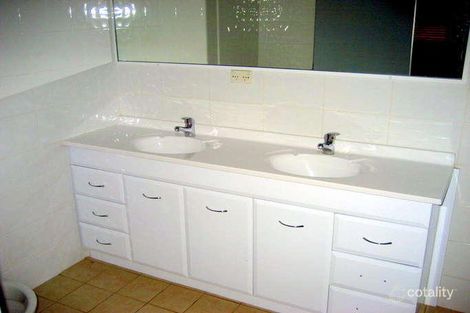 Property photo of 17 Karabah Avenue Young NSW 2594