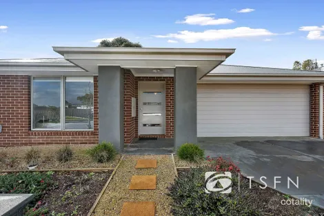 Property photo of 17 Bradfield Loop Strathfieldsaye VIC 3551