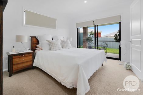 Property photo of 2/7 Gabriella Way Hillvue NSW 2340