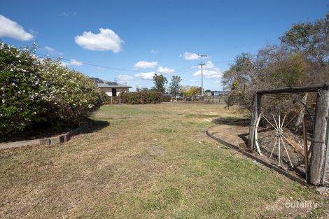 4 Mocatta St, Goombungee, QLD 4354