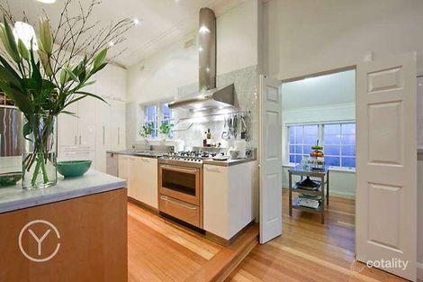 Property photo of 31 Thomas Street Nedlands WA 6009
