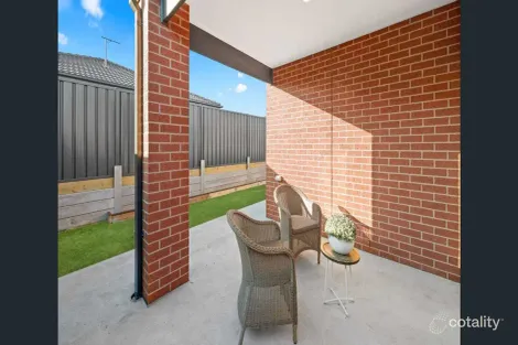 Property photo of 14 Kutjera Street Manor Lakes VIC 3024