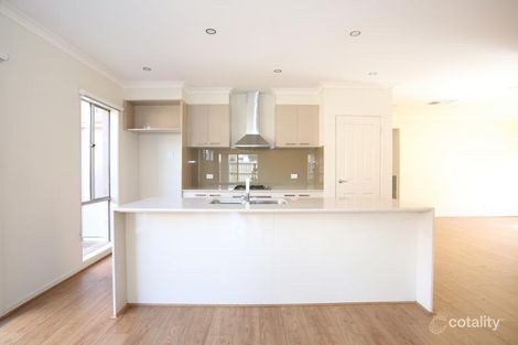 Property photo of 22 Karawarra Circuit Cranbourne North VIC 3977