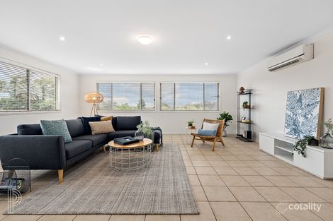 Property photo of 27 Lee-Steere Crescent Kambah ACT 2902