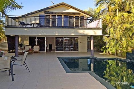 10 Hume Pde, Paradise Point, QLD 4216