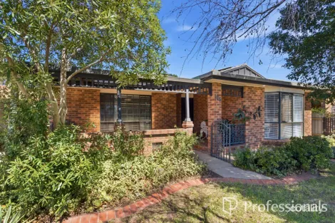 105 Undurra Dr, Glenfield Park, NSW 2650