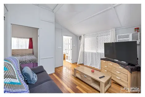 Property photo of 76 Simpson Street Berserker QLD 4701