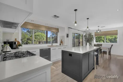 Property photo of 20 Jarvisfield Road Picton NSW 2571