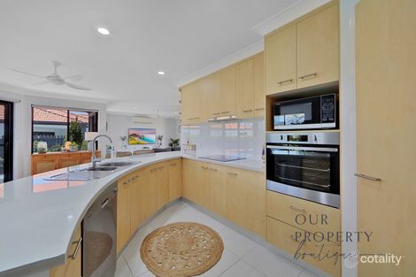 Property photo of 25 Chantelle Circuit Coral Cove QLD 4670