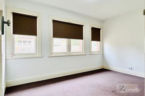 2/1 Balmoral Cres, Surrey Hills, VIC 3127