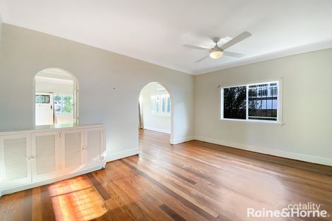 Property photo of 20 Bellevue Terrace St Lucia QLD 4067