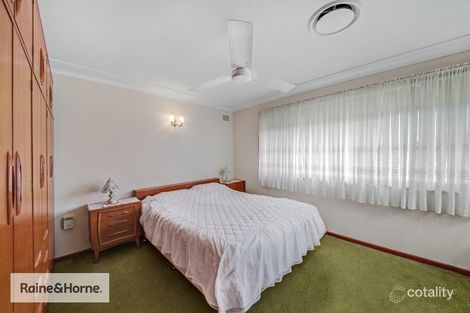 Property photo of 28 Daffodil Drive Woy Woy NSW 2256