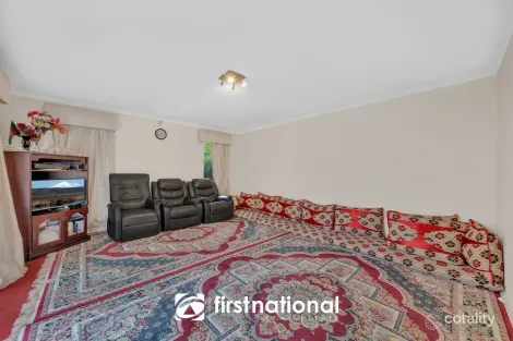 Property photo of 5 Briscoe Court Endeavour Hills VIC 3802