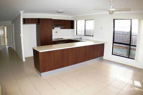 Property photo of 2/3 Normandy Court Rothwell QLD 4022